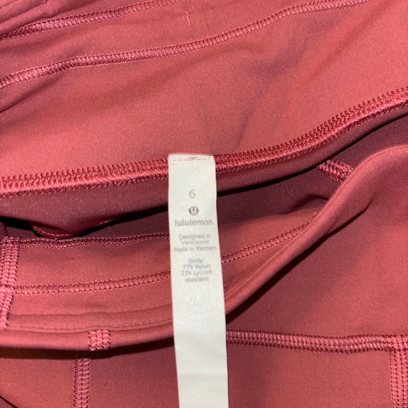 Lululemon Pink Leggings Tights with Pockets - Picture 2 of 2